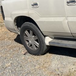 Cadillac / Suburban/ Tahoe/ Denali. Silverado Rear End 