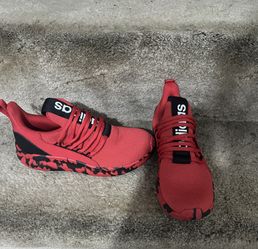 Boys Size 4 Adidas Red & Black Shoes
