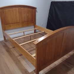 Solid Wood Bed Set And Box spring 