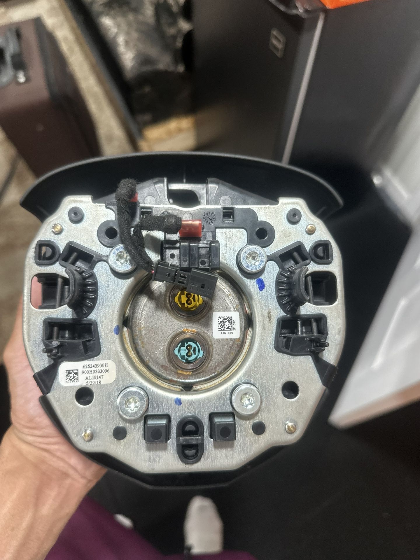 Airbag With Steering Wheel