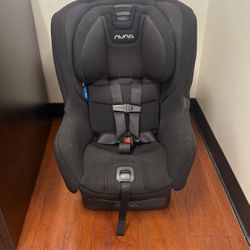 Nuna RAVA Car Seat