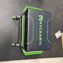 Mechanic stool
