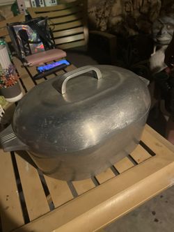 Vintage Wagner Ware Pot