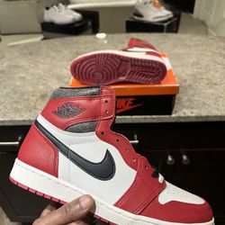 Jordan 1 Chicago Lost and Found  Size 10