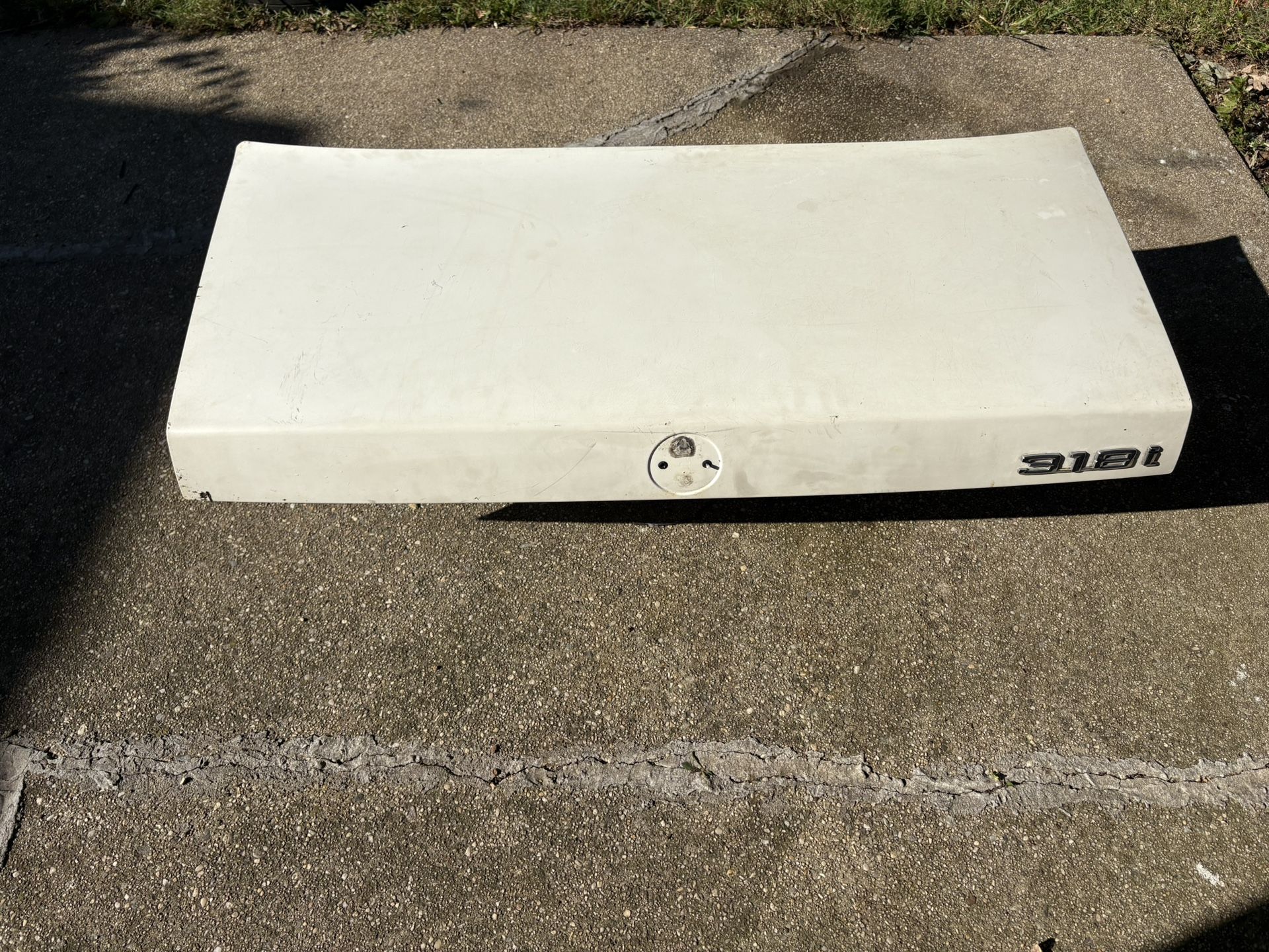 BMW E30 318I Trunk Lid 1(contact info removed) & Tool Kit White