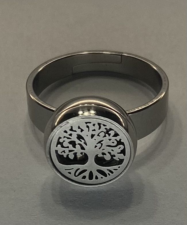 Aromatherapy Diffuser Rings – Essential Oil Jewelry with Custom Scent | BugJuice Handmade Gift
