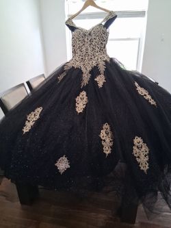 15 Dress (Quinceñera)