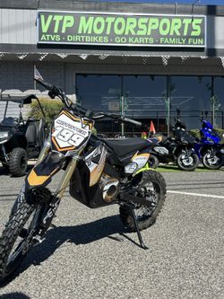 2026 MotoTec 48V Electric Dirt Bike – Golden Apex