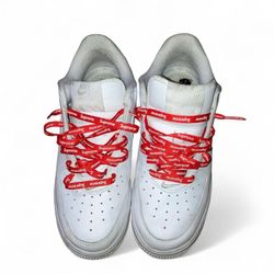 Nike Air Force 1 Low Supreme in white