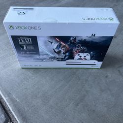 Xbox One S (1 TB)