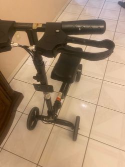 Knee scooter
