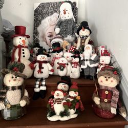 Lot Of Snowmen  