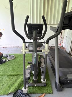 Trio-Trainer Elliptical Machine