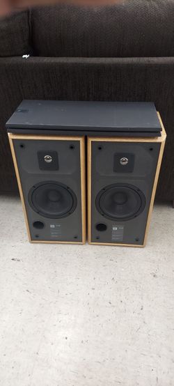 Pair of JBL 2800 Speakers Beautiful Oak Finish, Vintage USA