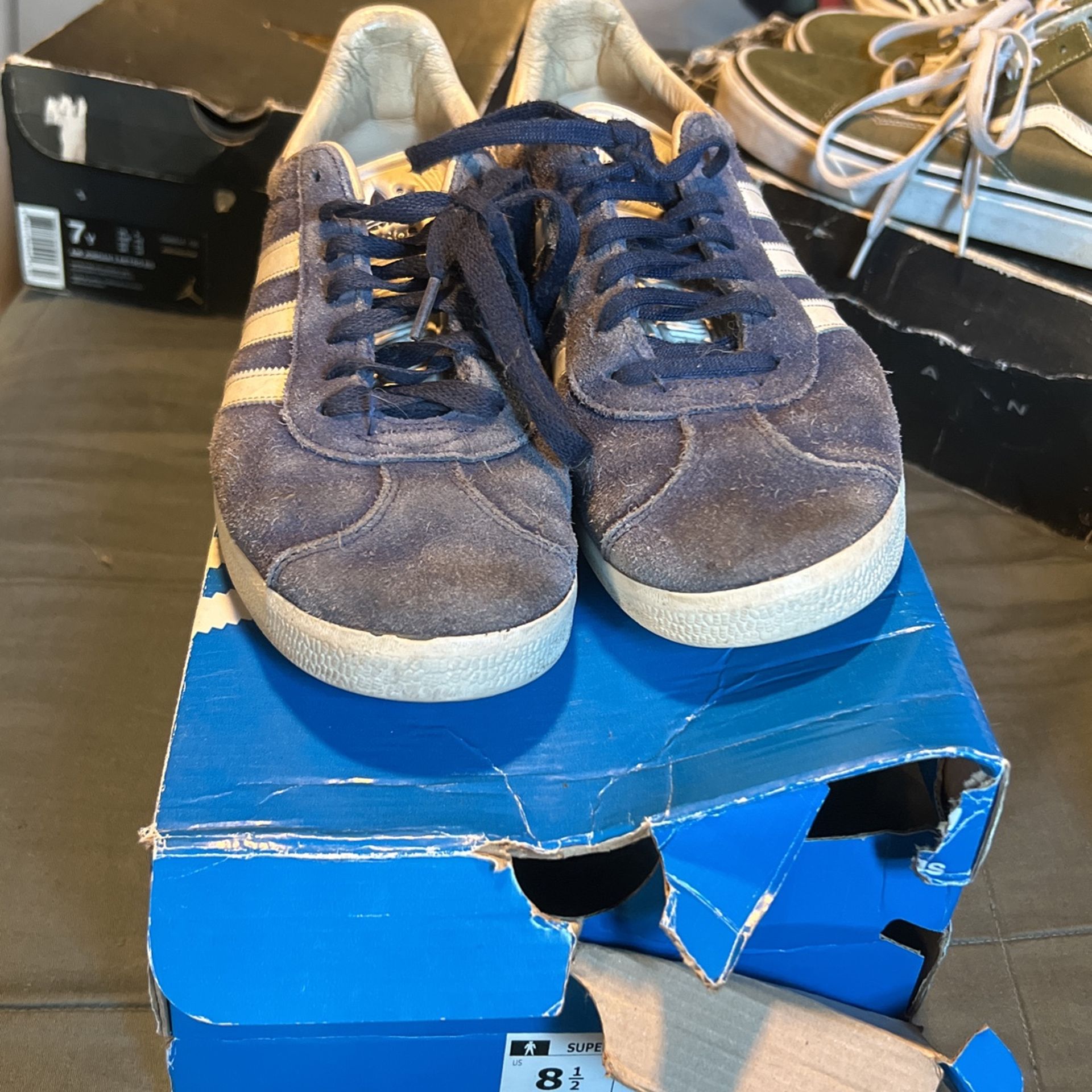 adidas gazelle silver green womens IH8156 adidas Gazelle Messi Triunfo Dorado [USED]