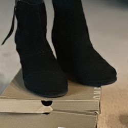 Tom Wedge Boots