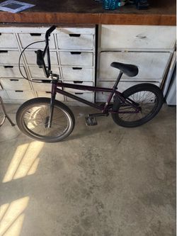Purple kink bmx bike