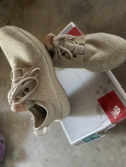 New Balance Women Shoes 