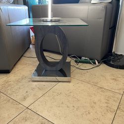 Contemporary End Table 