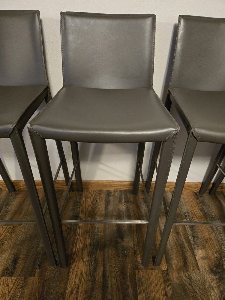 BAR STOOLS 