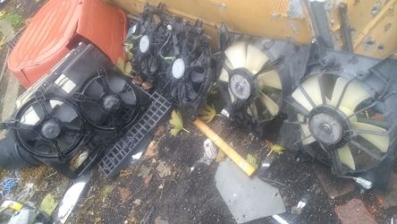 3 dual fan motor with shrouds all working