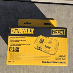 Dewalt 20v Yellow Fast Charger Brand New 