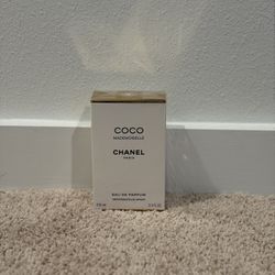 Coco Mademoiselle Chanel Paris