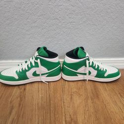 Air Jordan 1 Mid Lucky Green