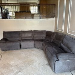 Sectional Couch 