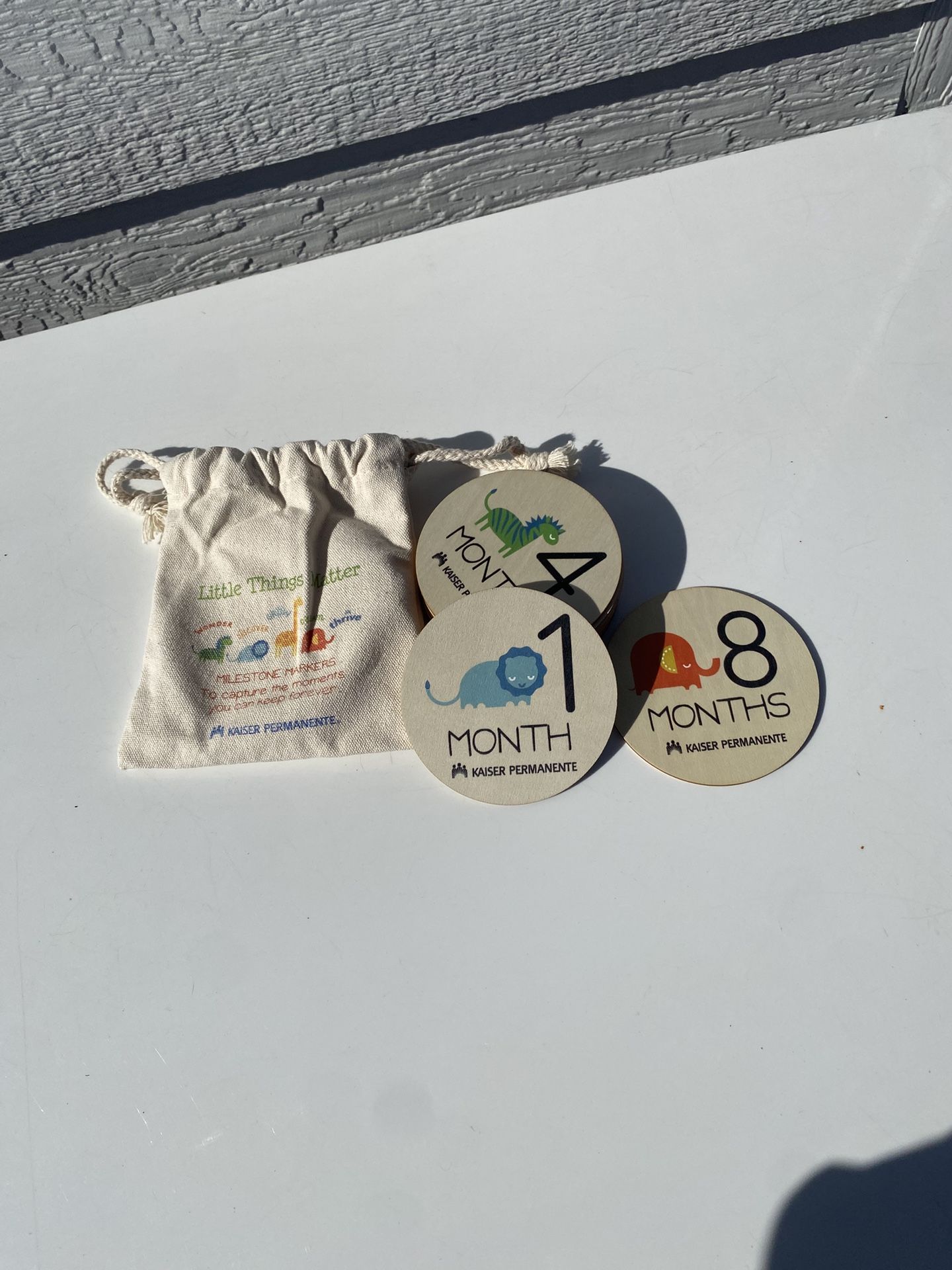 Kaiser Baby Month Props With Matching hat