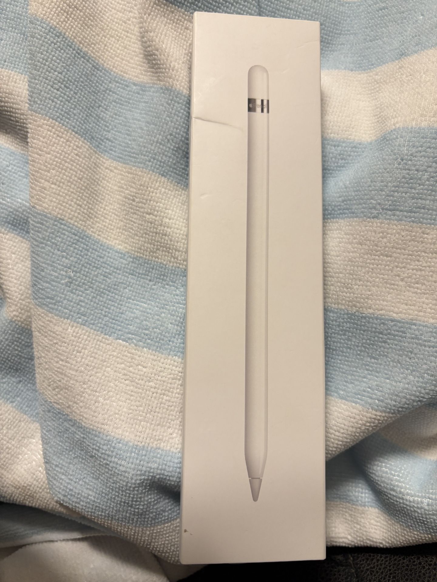 1st generation apple pencil LIKE NEW 