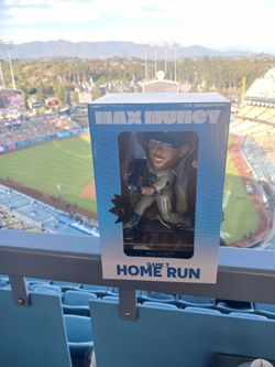 Max Muncy Bobblehead SGA 8/10/26