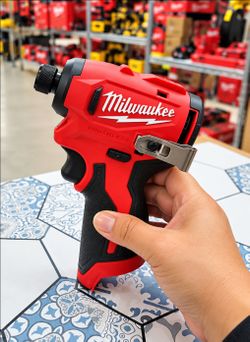 Milwaukee Brushless Cordless Impact Driver TOOL-ONLY/ NO INCLUYE BATERIA