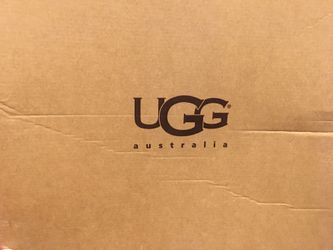 WOMANS SIZE 9 SOFT PINK UGG AUSTRALIA BRAND NEW