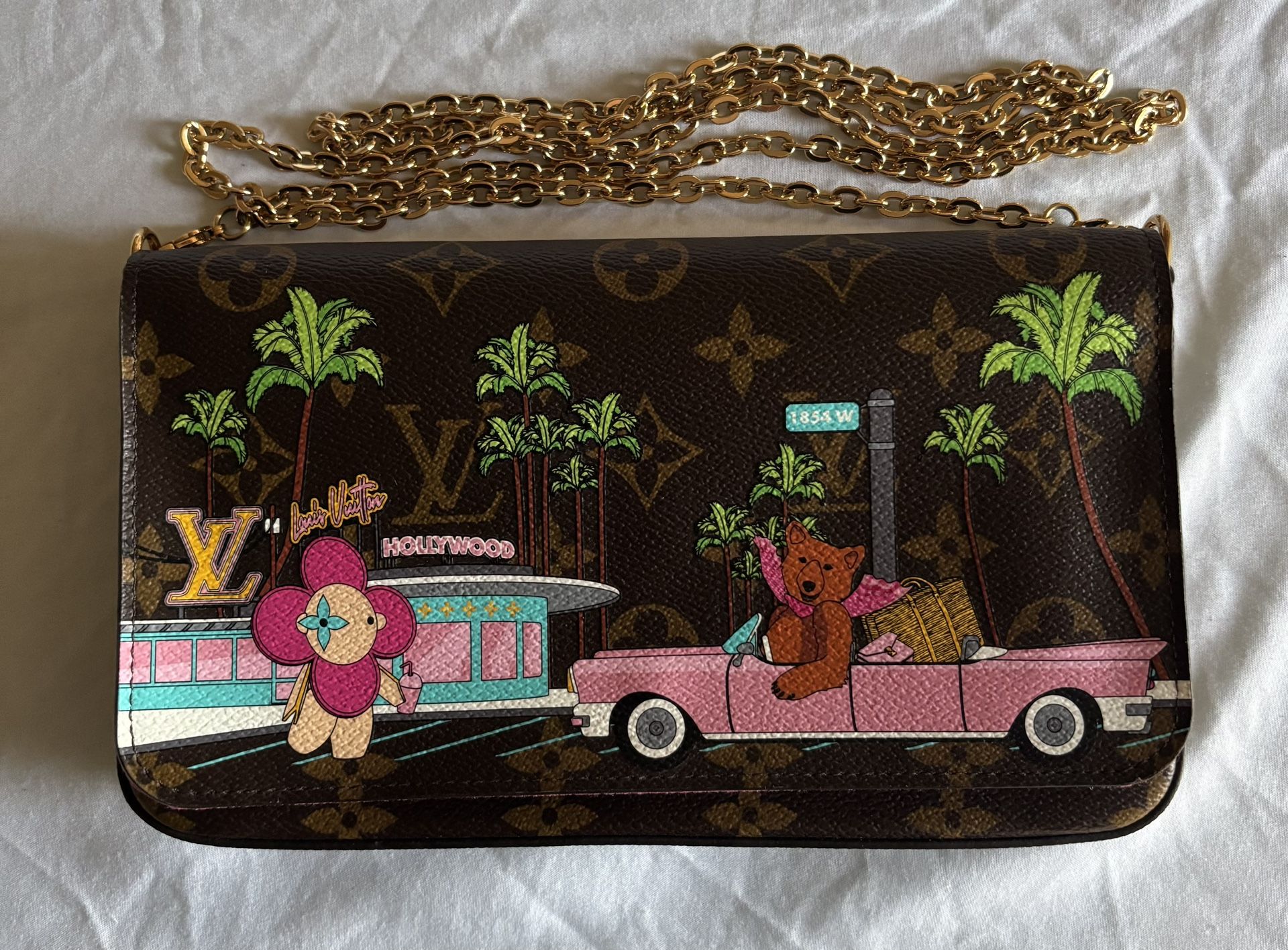 Louis Vuitton Pochette AUTHENTIC