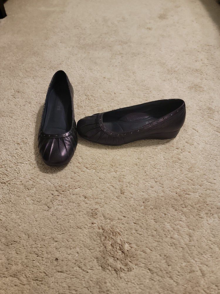 Purple Leather Umberto Raffini Shoes Size 37.5 (US 7)