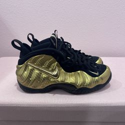 Nike Foams Sz 8.5