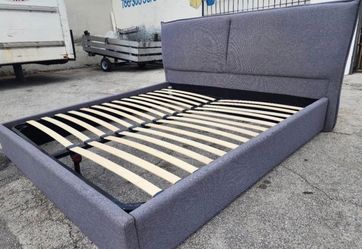 KING SIZE BED/ CAMA TAMAÑO KING