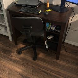 Computer desk + Chair 