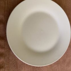 7” White Plates - Great For Parties 