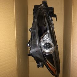 2014-2018 Mazda 3 Halo LED Headlight 