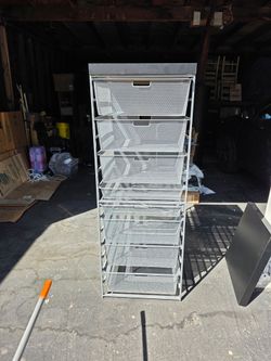 2 tier Storage bins, 2x kitchen carts, decorative table