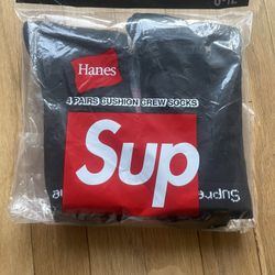 Black Supreme Socks 