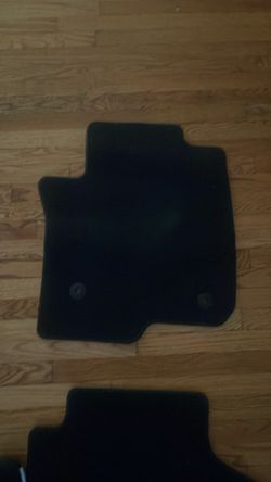Tahoe 2023 NEW carpeted front and rear floor mats