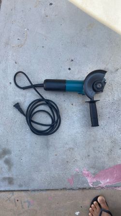 Makita Grinder 4 1/2” Corded