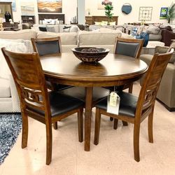 Savor Brown 5-Piece Round Dining Set (Dining table and Chairs