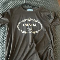 Prada T Shirt