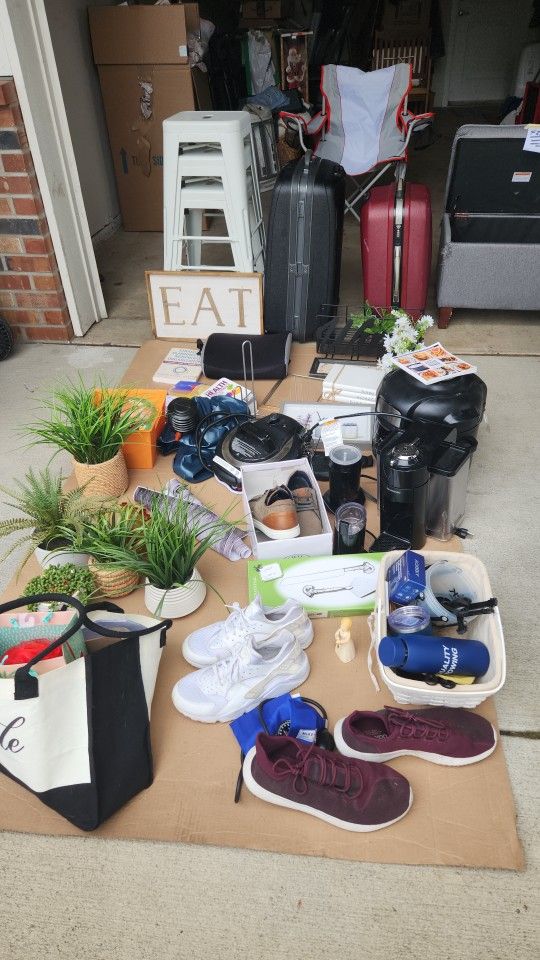 Garage Sale!