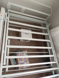 Metal bed frame