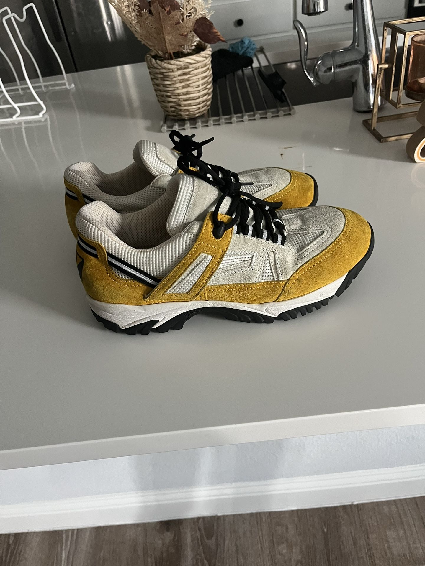 Maison margiela security マルジェラ 42 Maison margiela security マルジェラ 42 - メルカリ